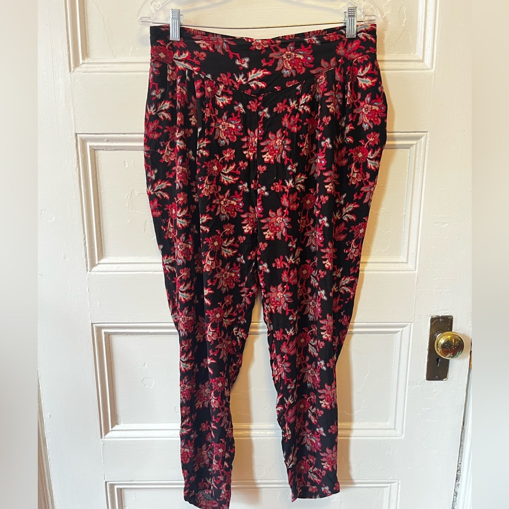 Ecoté Floral Harem pants (with front pockets)